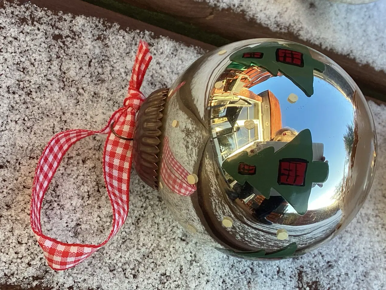 Billede 4 - 3 glas julekugler i æske