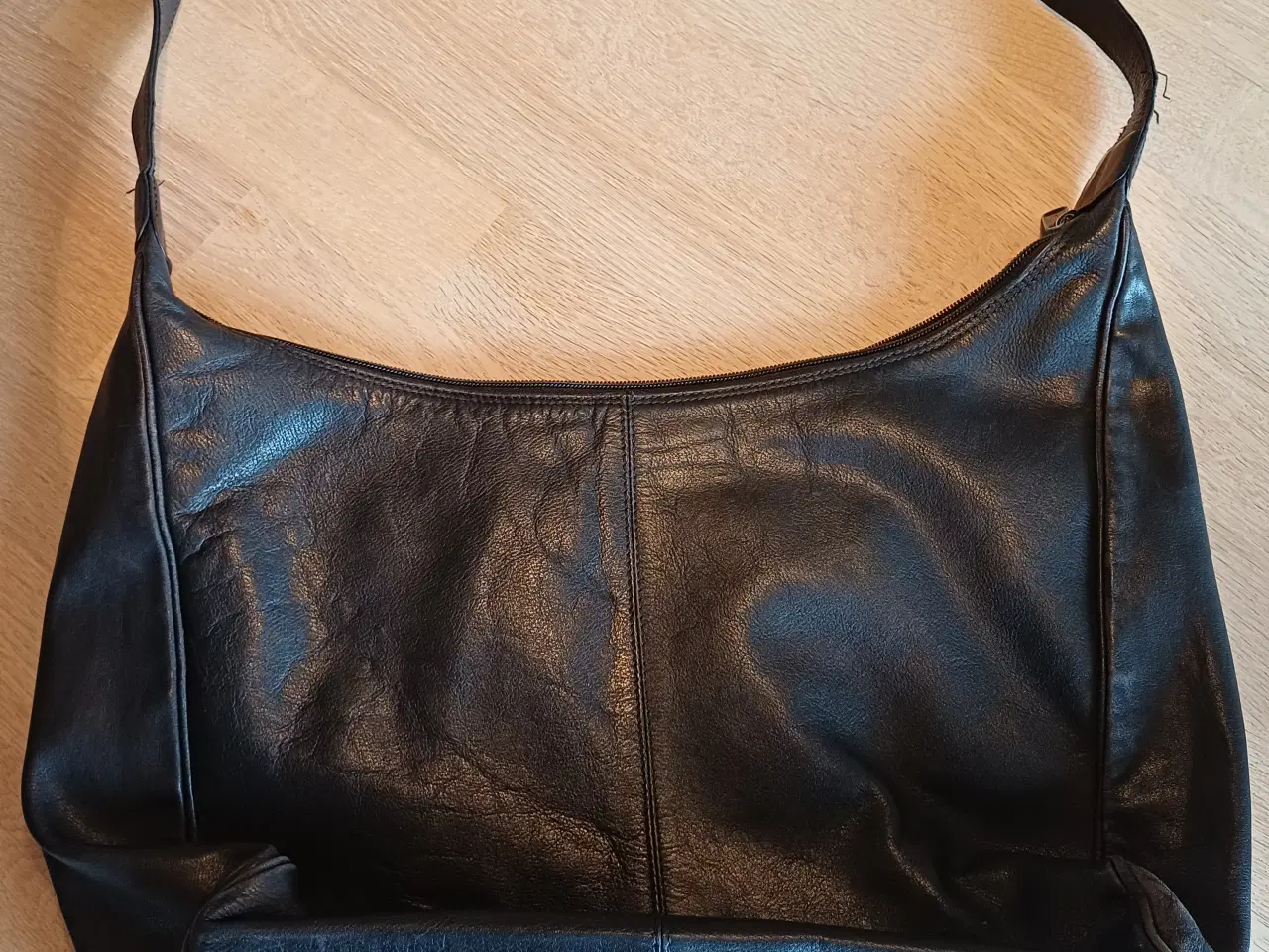 Billede 1 - Adax skind taske