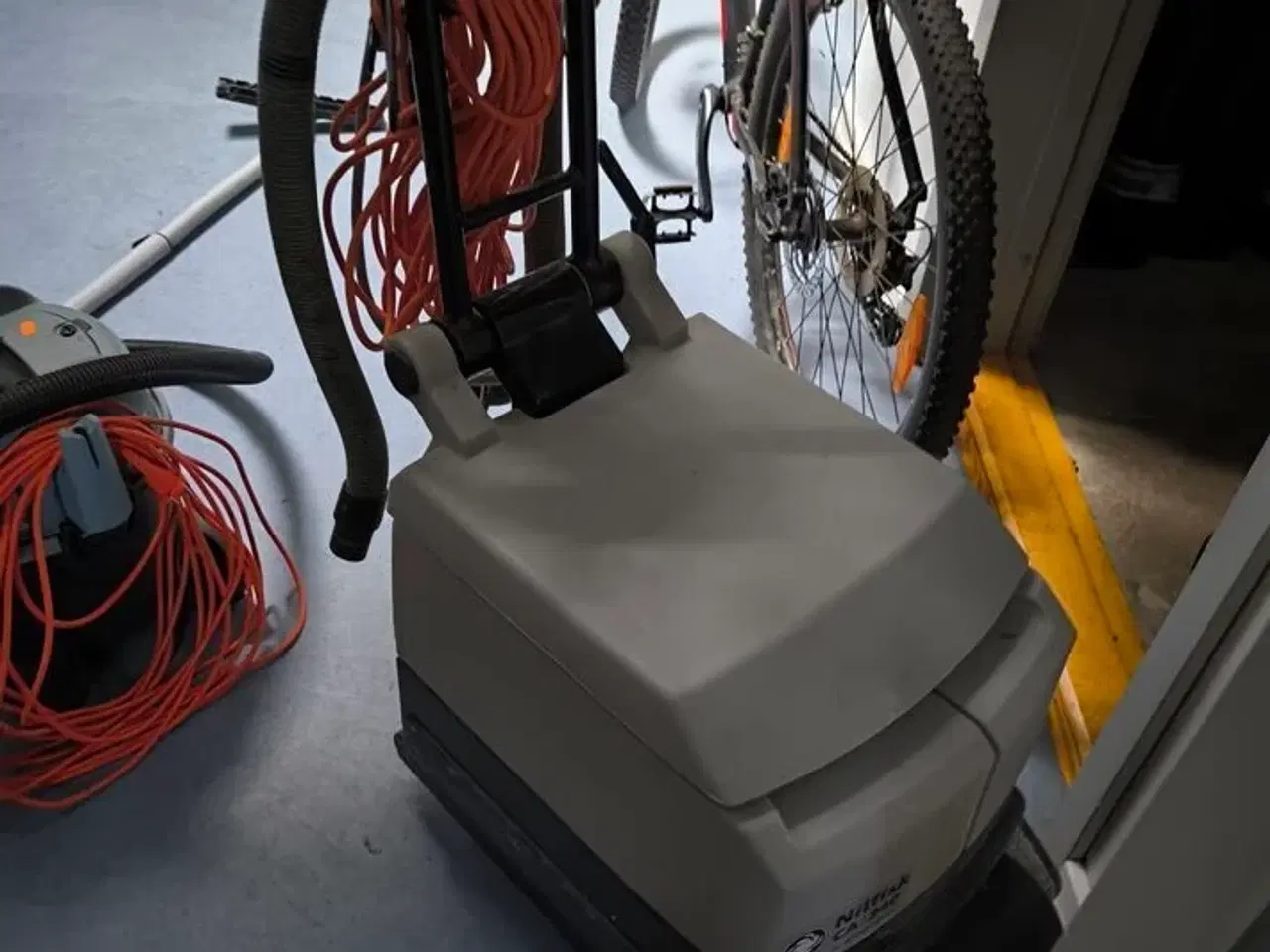 Billede 3 - Gulvvaskemaskine NILFISK CA 340