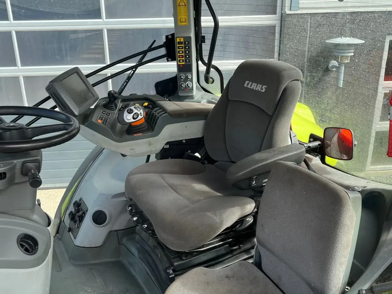 Billede 7 - CLAAS AXION 850 Med frontlift og frontpto