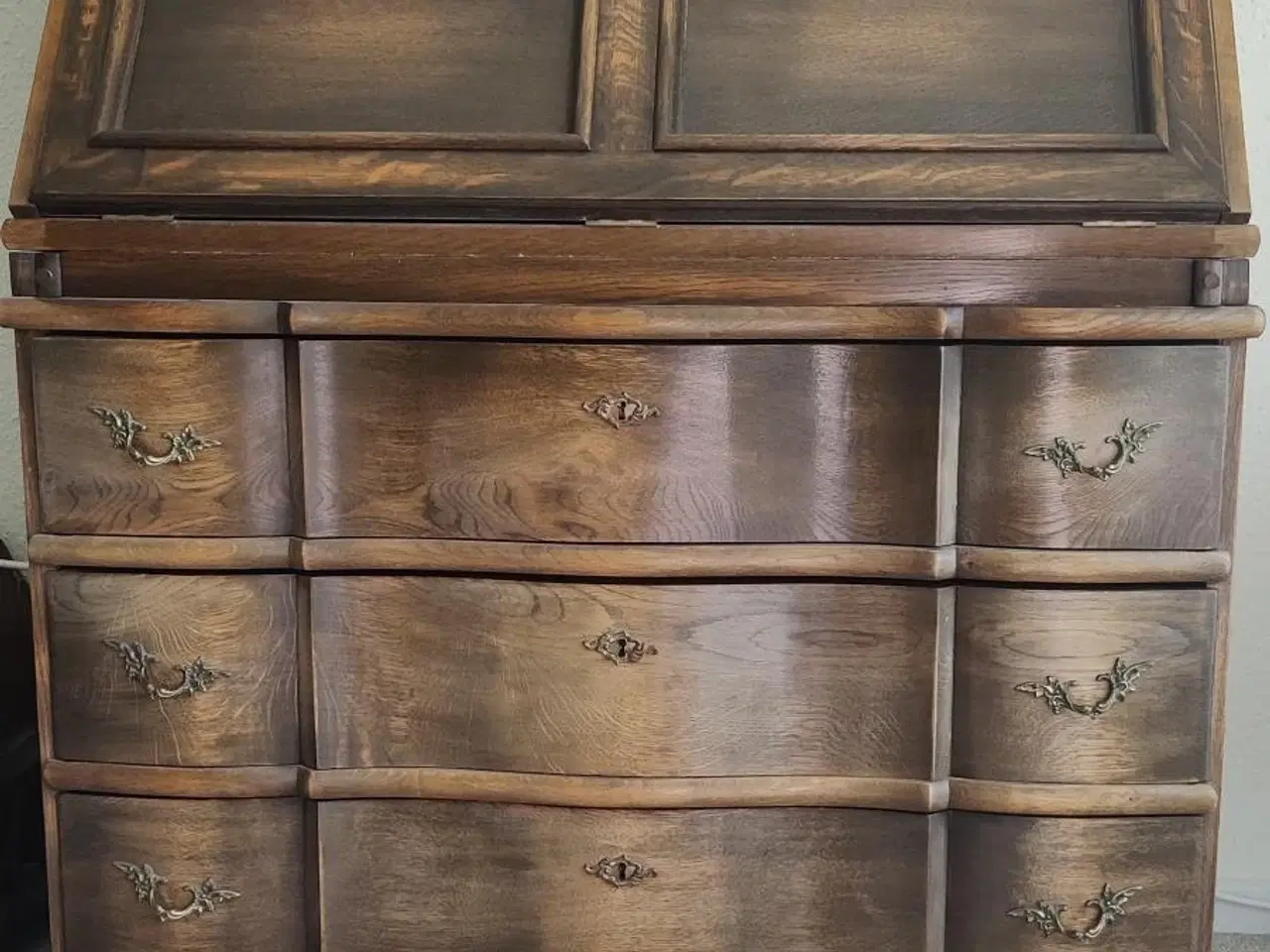 Billede 2 - Flot chatol i mørk eg