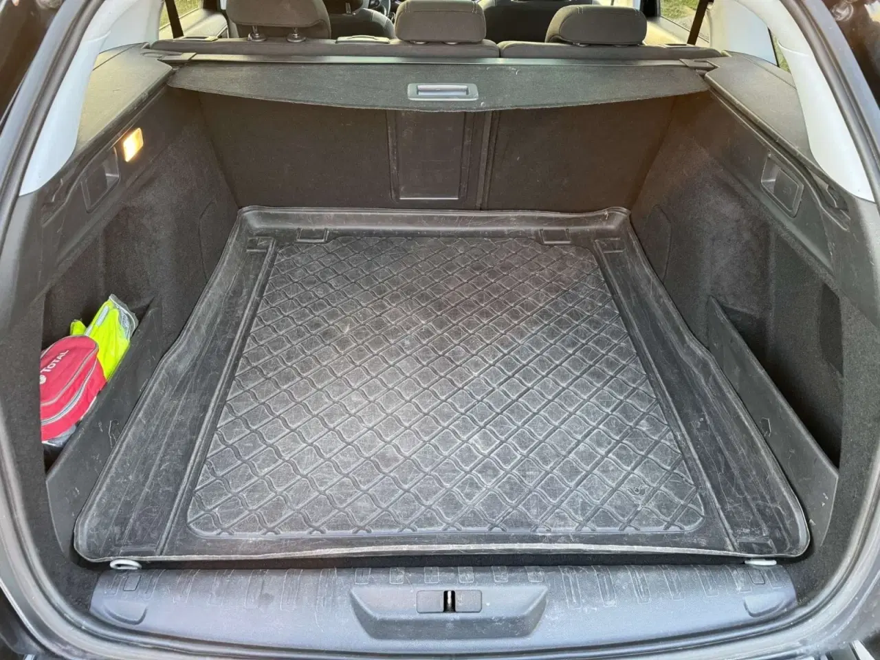 Billede 19 - Peugeot 308 1,6 BlueHDi 120 Allure Sky SW