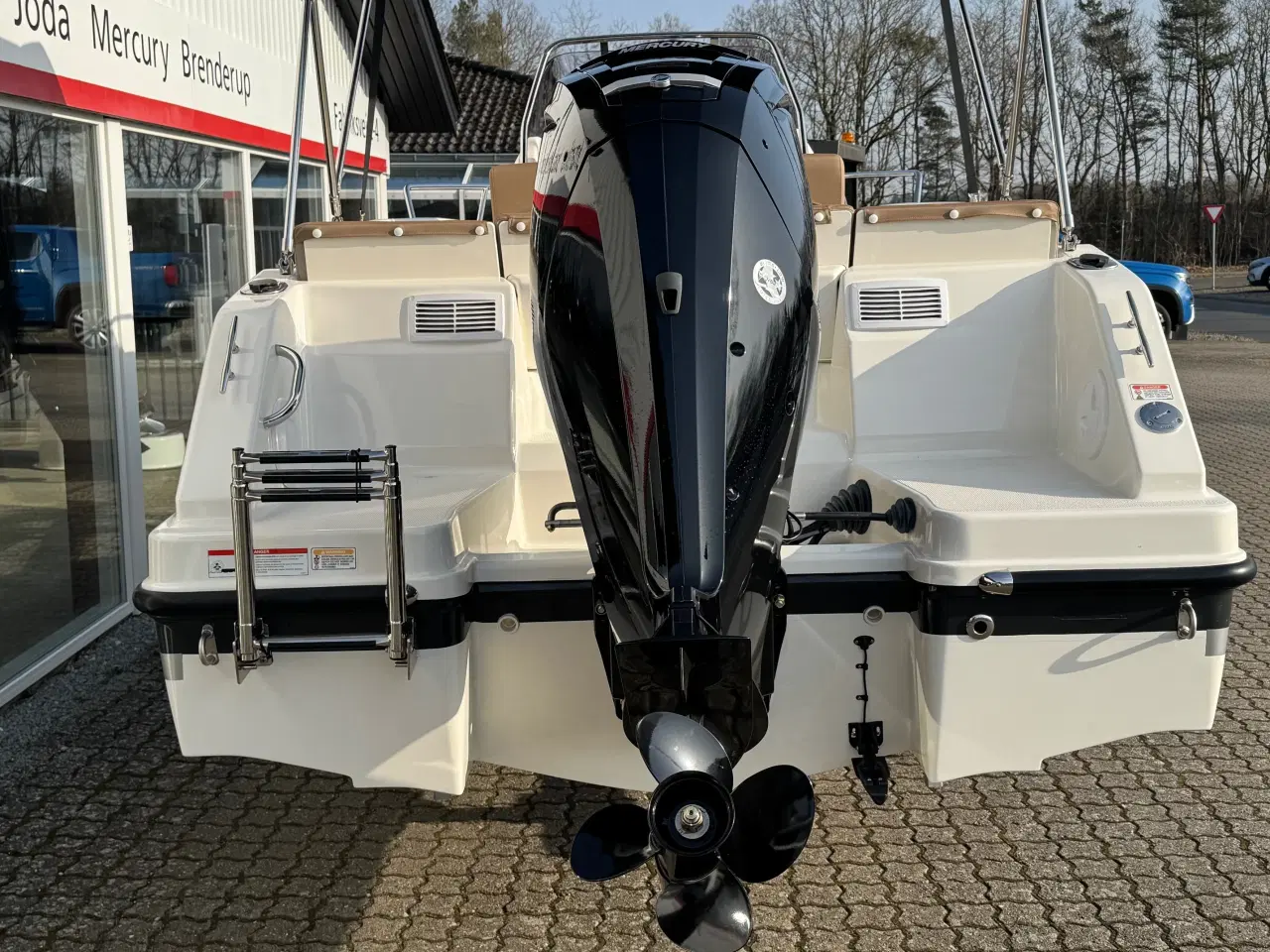 Billede 8 - Quicksilver Activ 505 Open med F80 Mercury-EFI 4 takt 2,1L - INKL. udstyr