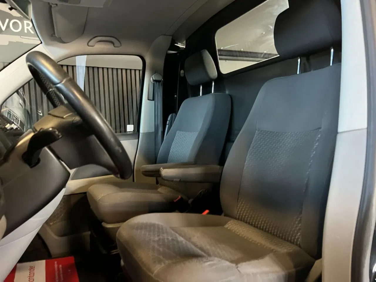 Billede 8 - VW Transporter 2,0 TDi 140 Kassevogn DSG kort