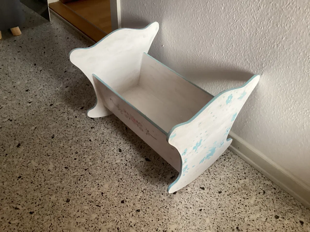 Billede 2 - Dukkevugge