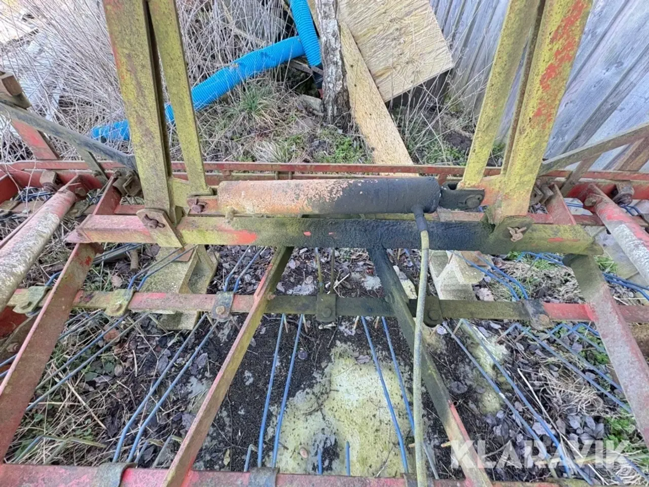 Billede 12 - Strigle + gårdspladsrive Kongskilde Tripple - K