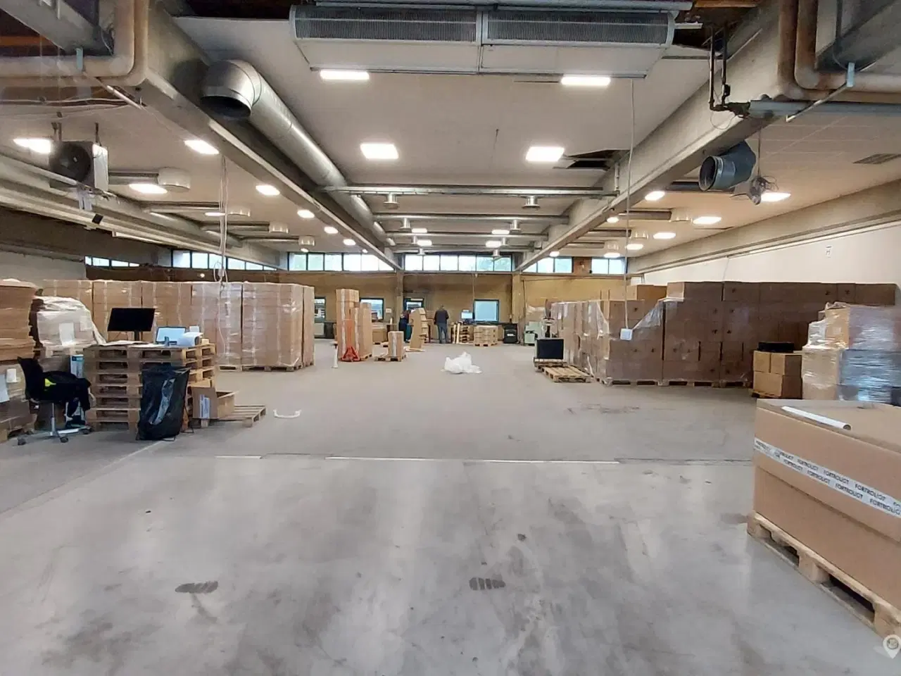 Billede 15 - Autoværksted / Værksted / Lager/ Produktion / Showroom - Stor port