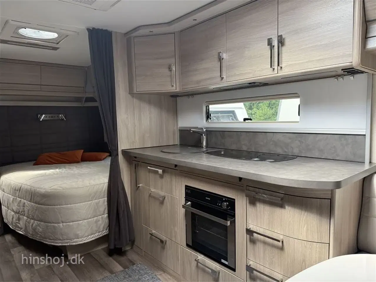 Billede 12 - 2022 - Kabe Ametist 560 XL KS KING SELECTION   Lækker Vintervogn fra Svenske Kabe med  fransk dobbeltseng fra Hinshøj Caravan