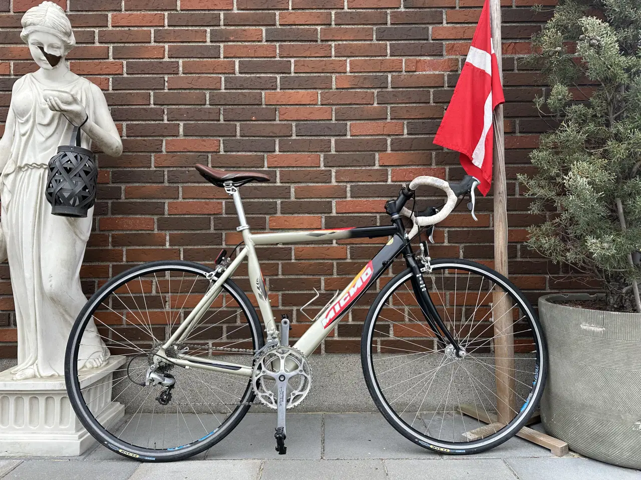 Billede 1 - Købt til 9899 kr 🤑 UGENS tilbud 