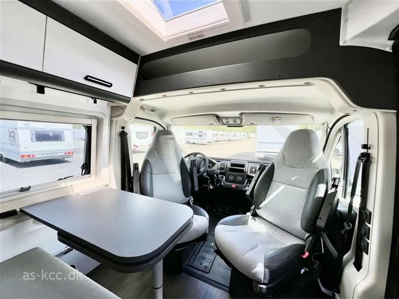 Billede 8 - 2024 - Sun Living V 65 SL   Flot Sun Living V 65 SL med 2 Enkelt senge.