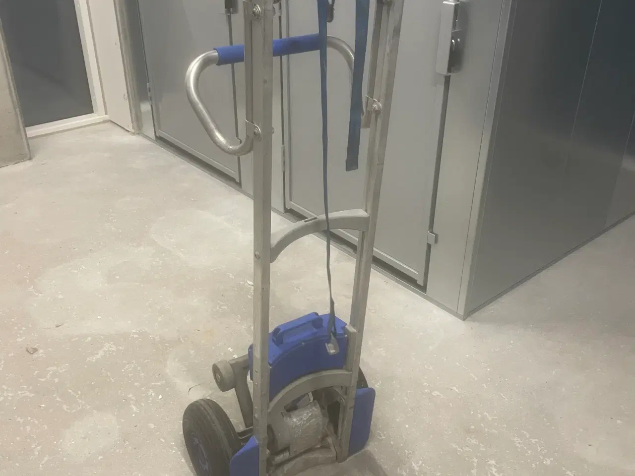 Billede 1 - Sano liftkar 140kg’s elektrisk sækkevogn