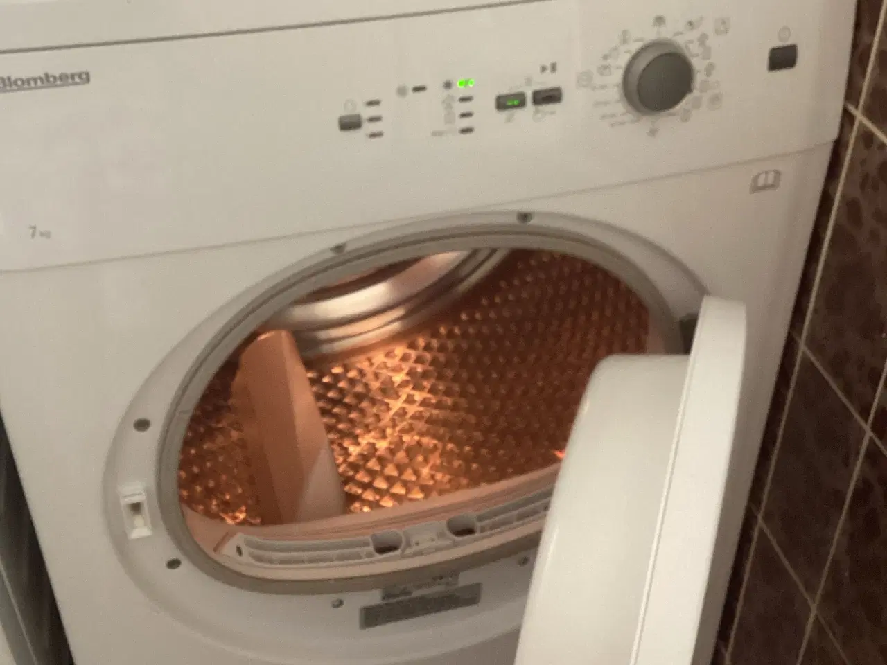 Billede 2 - Blomberg tørretumbler 7kg model  taf7239