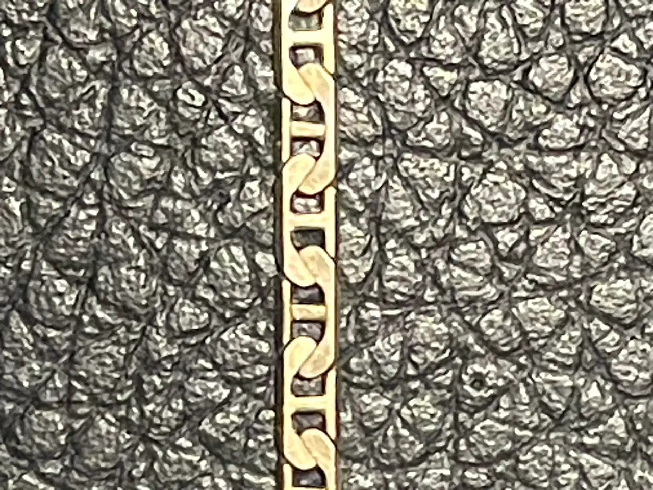 Billede 3 - Facet slebet ankelkæde i 8 karat guld