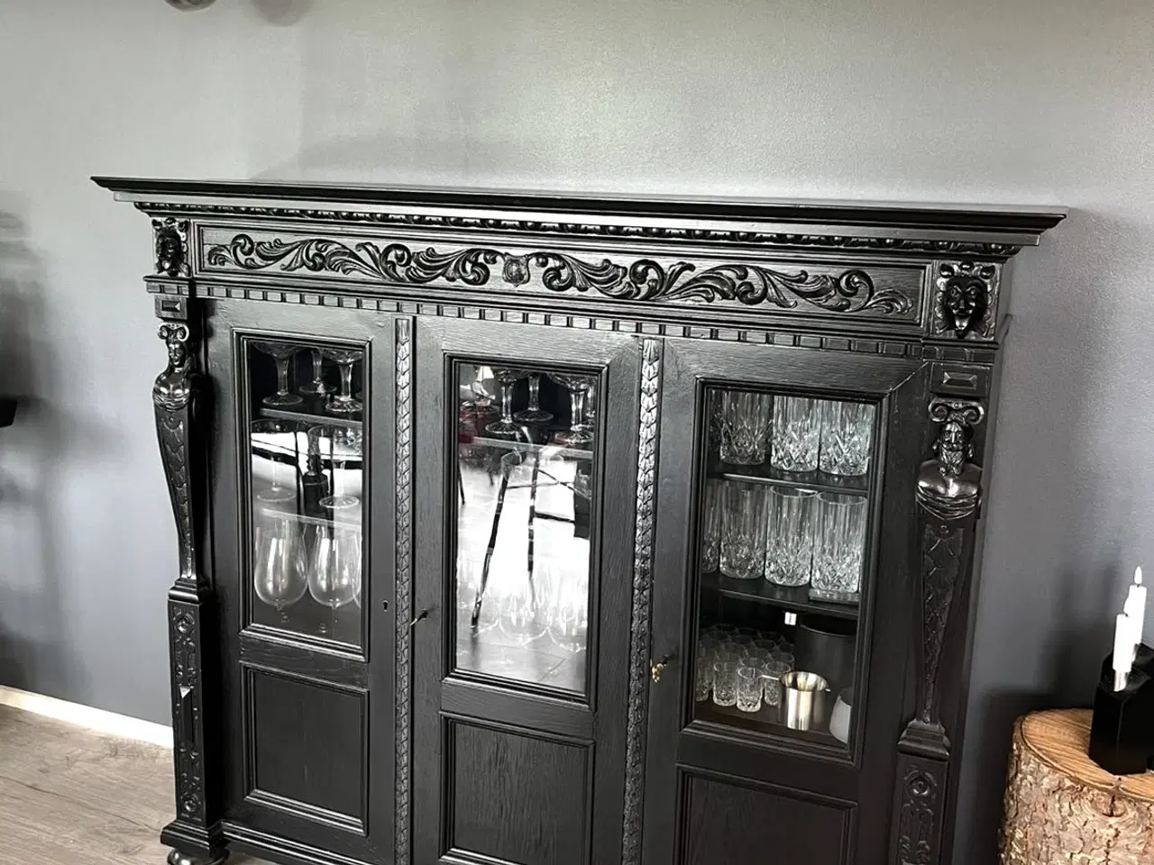 Billede 2 - Antik vitrineskab