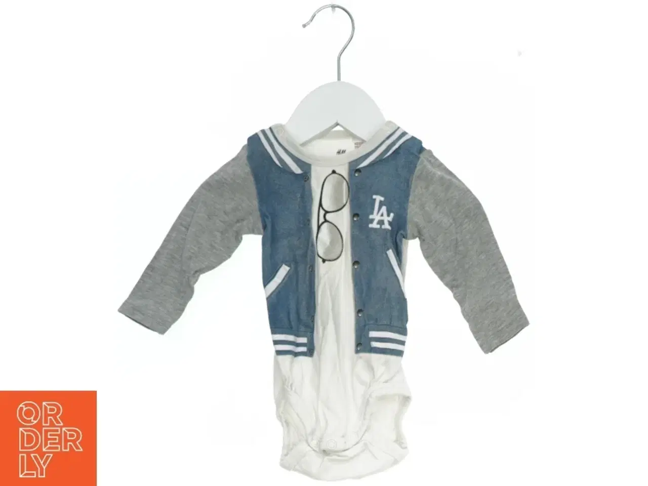Billede 1 - Body med jakkedesign fra H&M (str. 62)