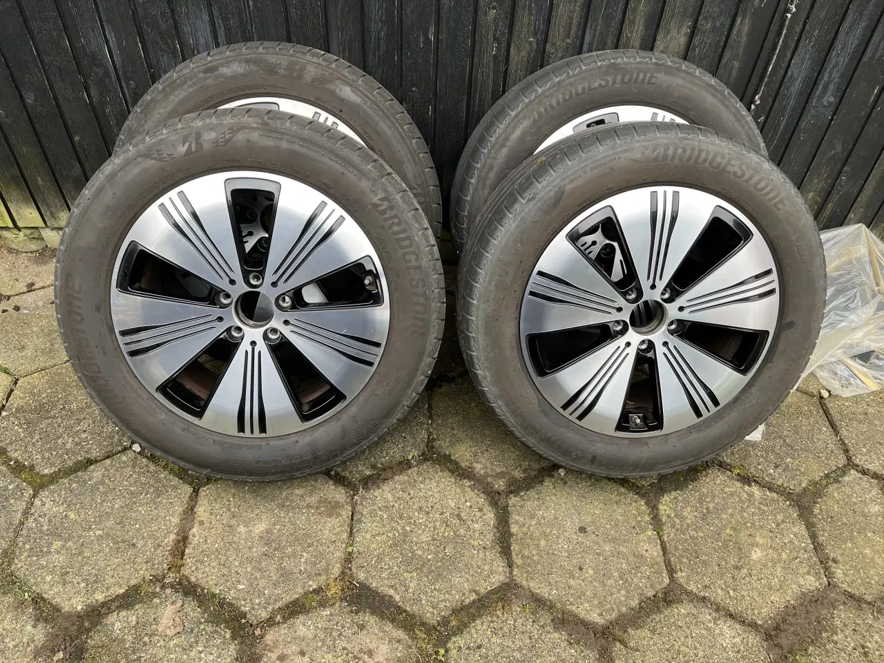 Billede 2 - Alufælge med sommerdæk