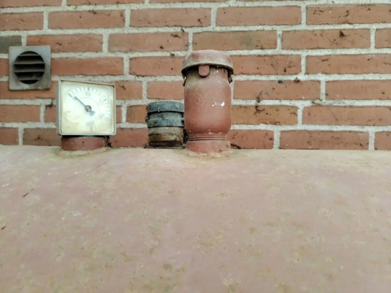 Billede 3 - Olietank 1200 L