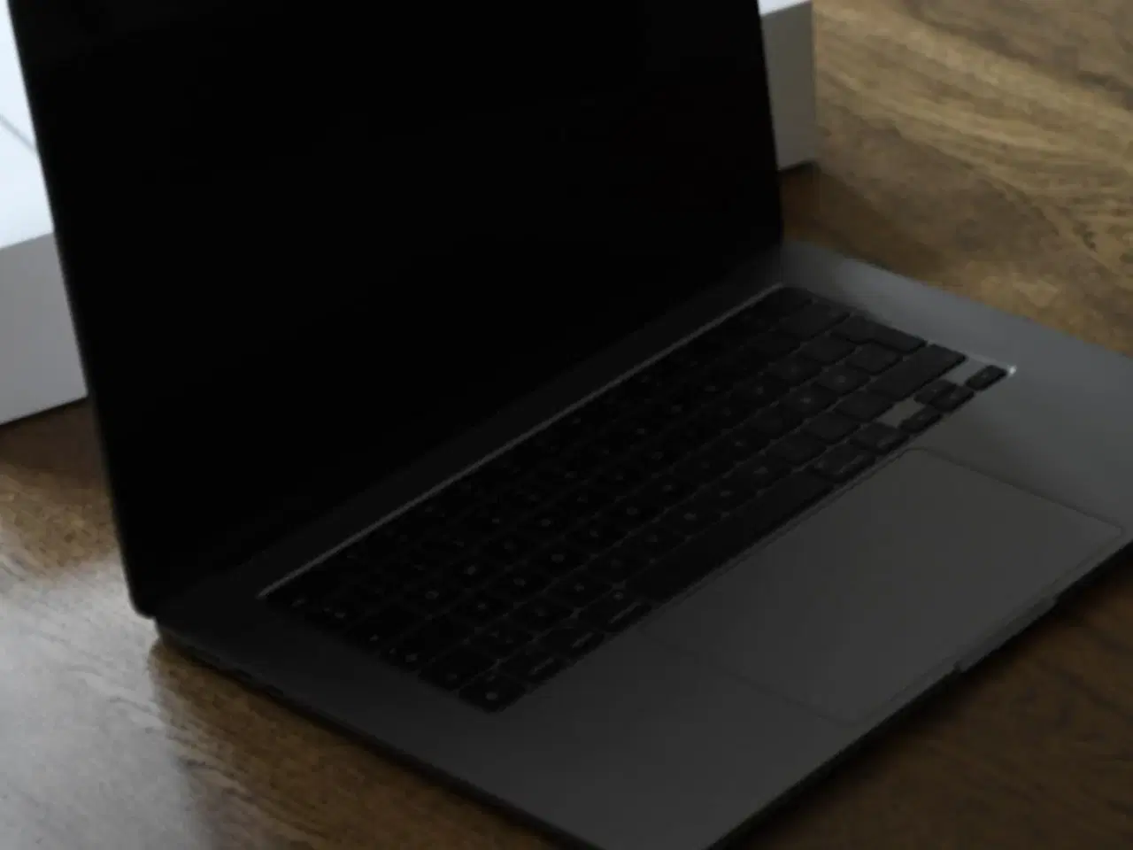 Billede 2 - Macbook Air 15" M3 NY