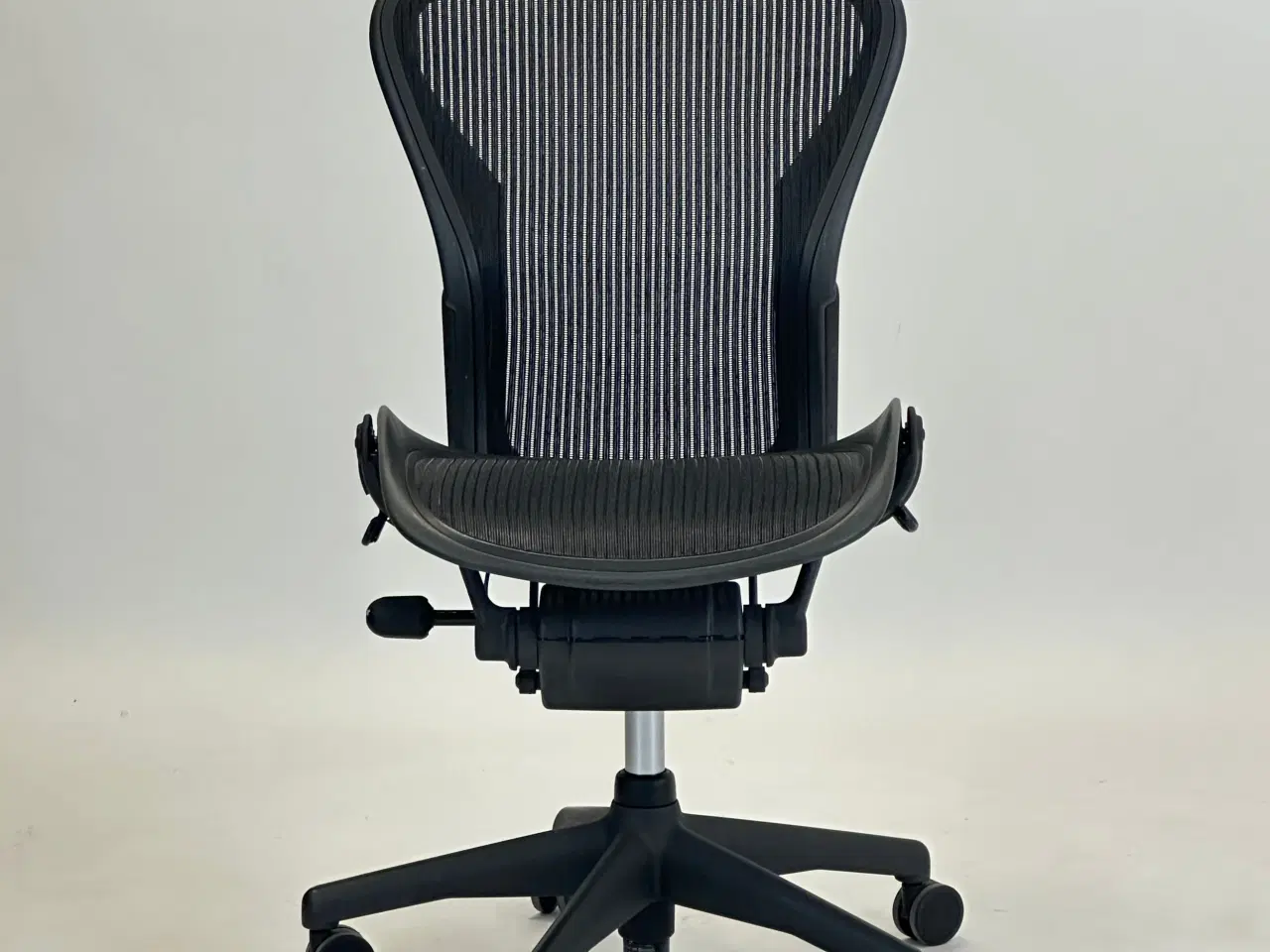 Billede 6 - Herman Miller Aeron B Kontorstol (u. armlæn)