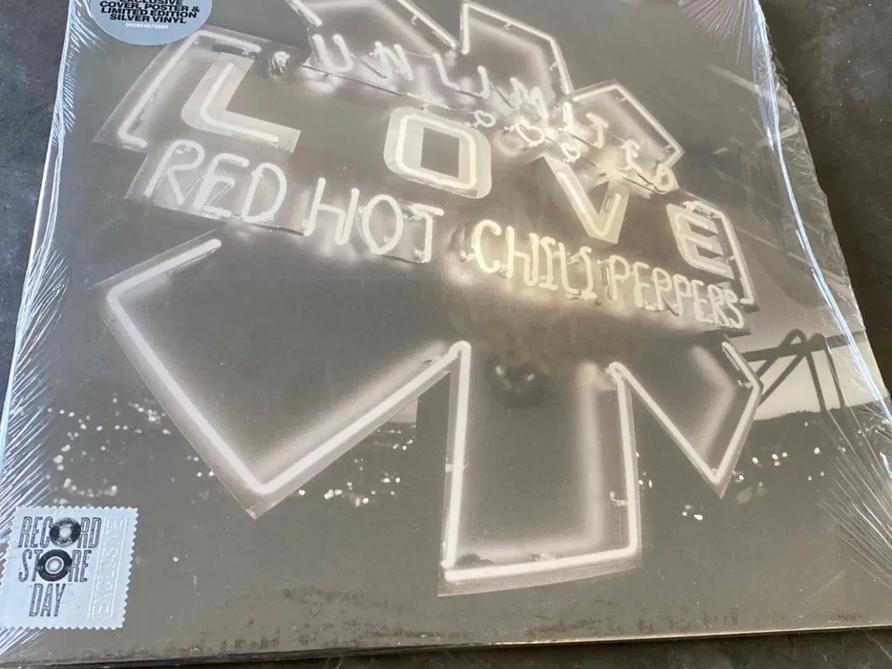 Billede 2 - Red Hot Chili Peppers - Unlimited Love (RSD) Sølv