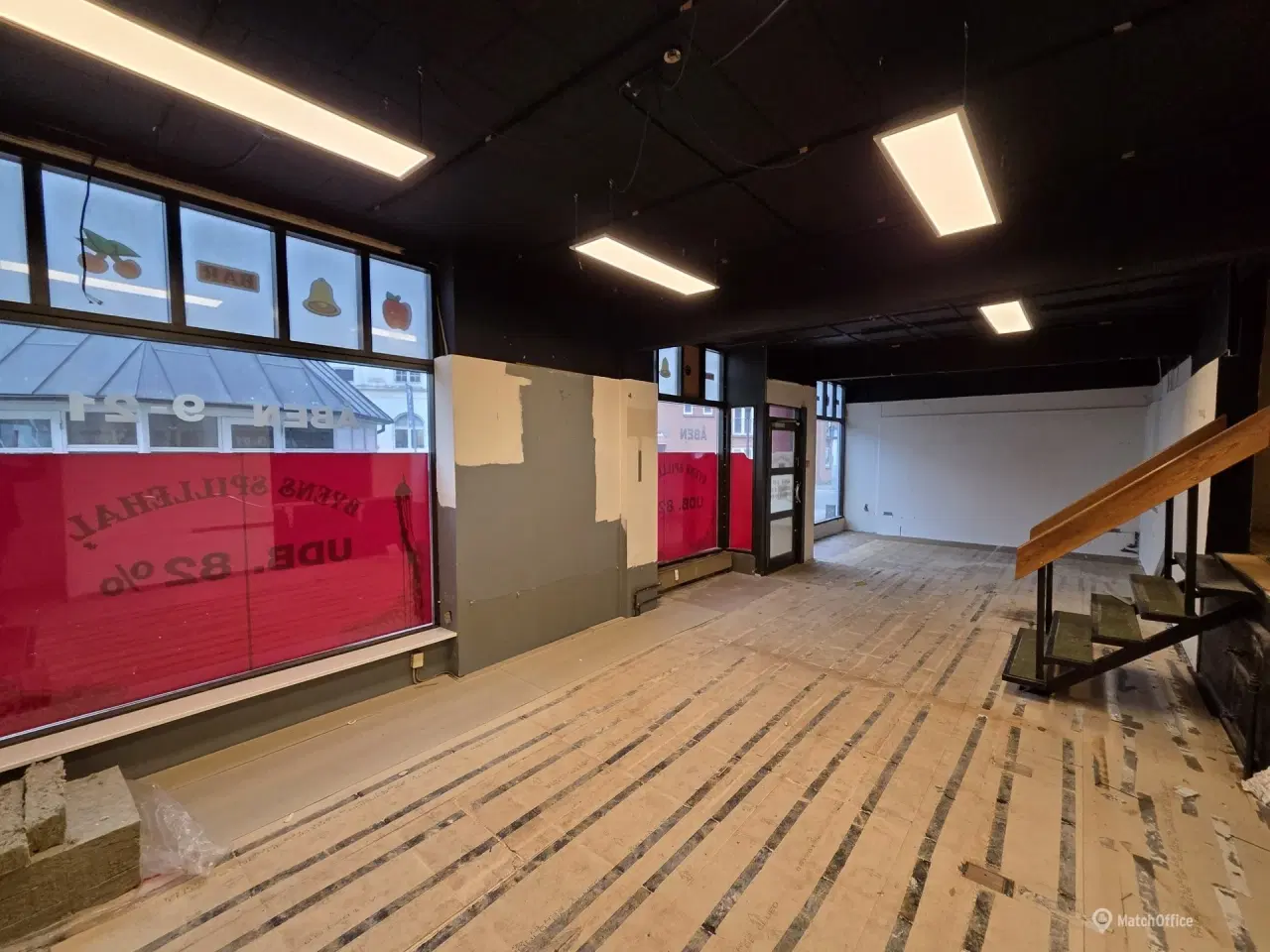 Billede 4 - 126 kvm butik - beliggende ud til torv i Gravene - momsfrit