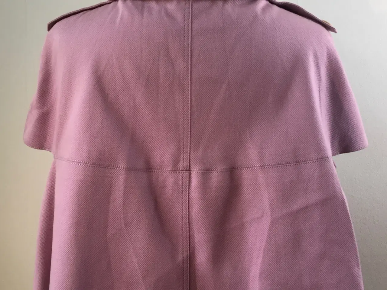 Billede 4 - Red Valentino, jakke, str 42