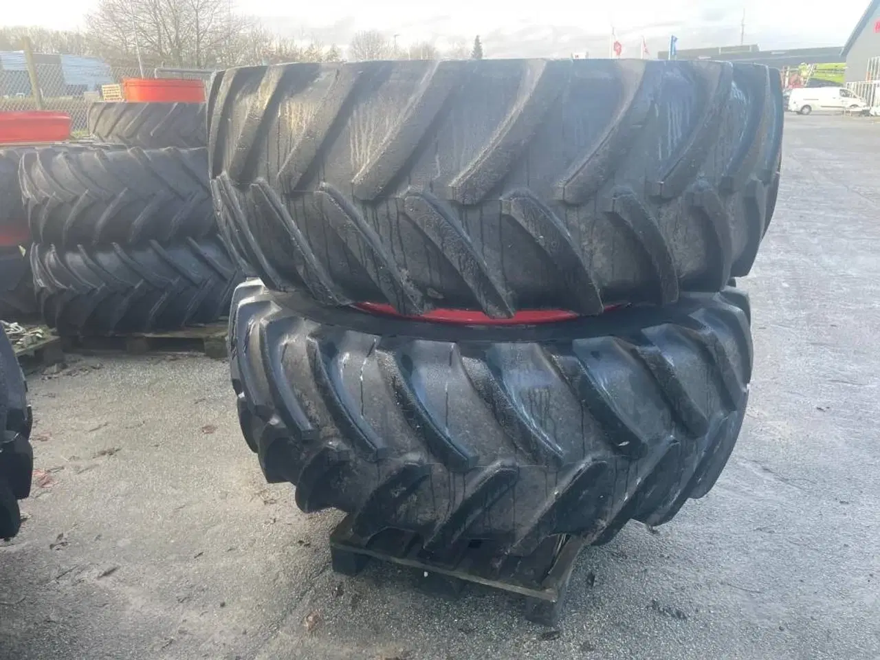 Billede 2 - - - - Michelin 650/65R42