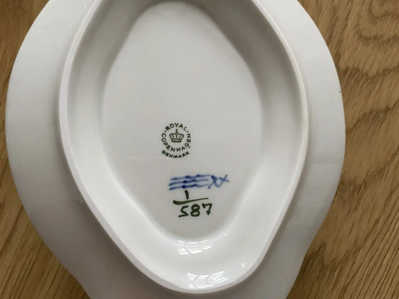 Billede 3 - Musselmalet sovseskål  Nr. 587 