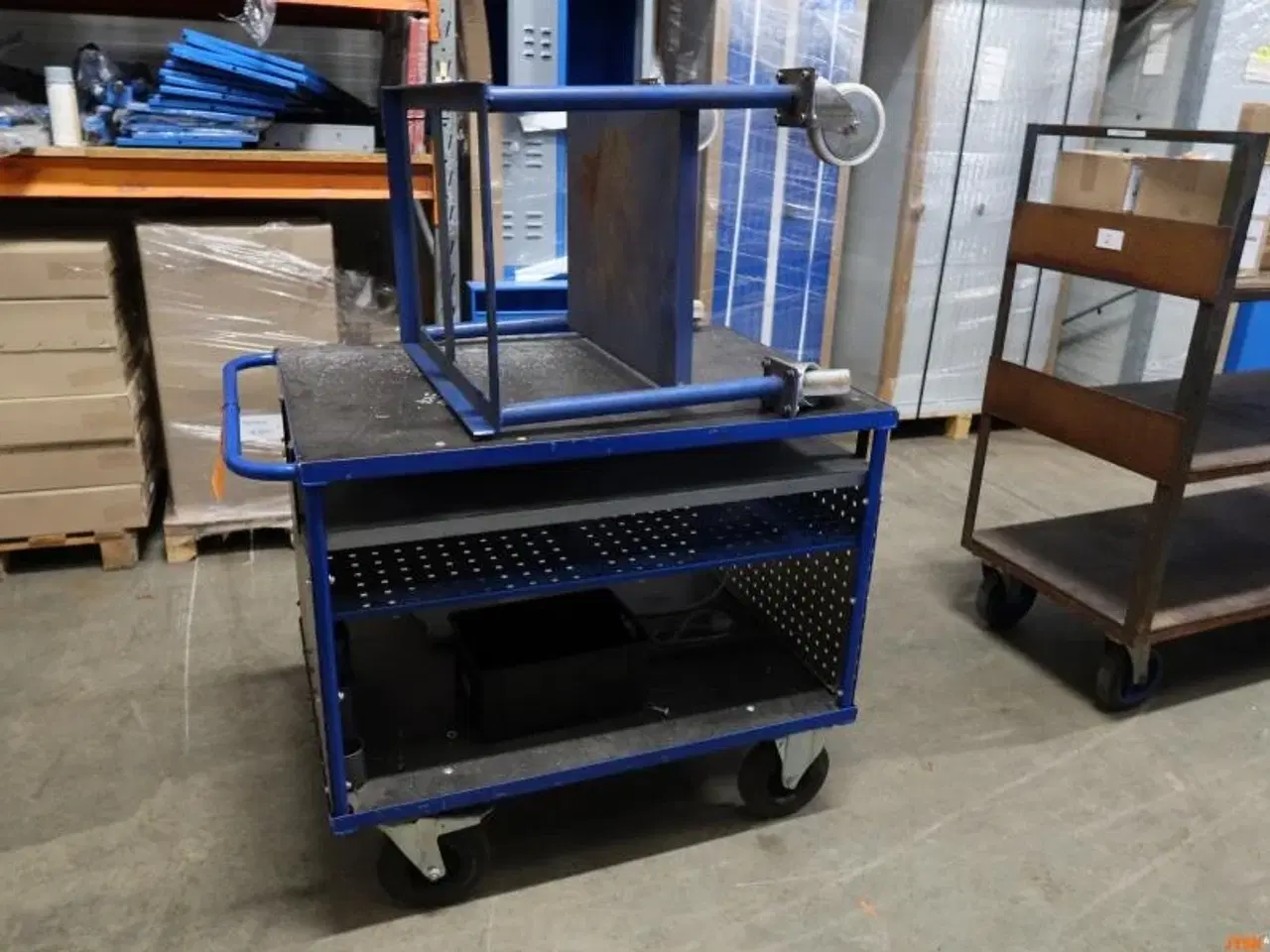 Billede 1 - PARTI med værks