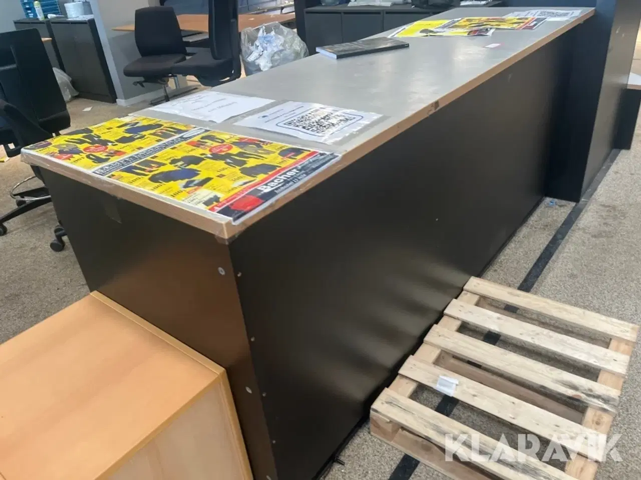 Billede 2 - Butiksreception/kasse bord
