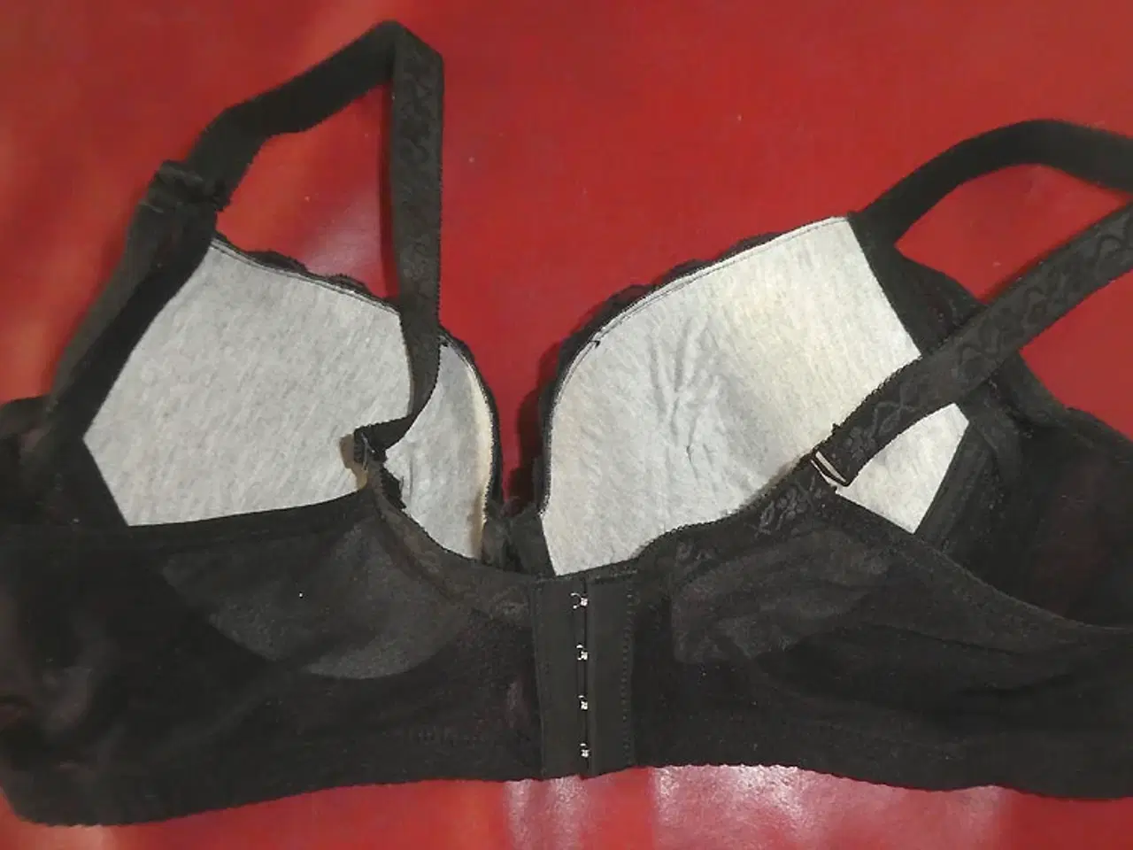 Billede 2 - Lækker bh med sten