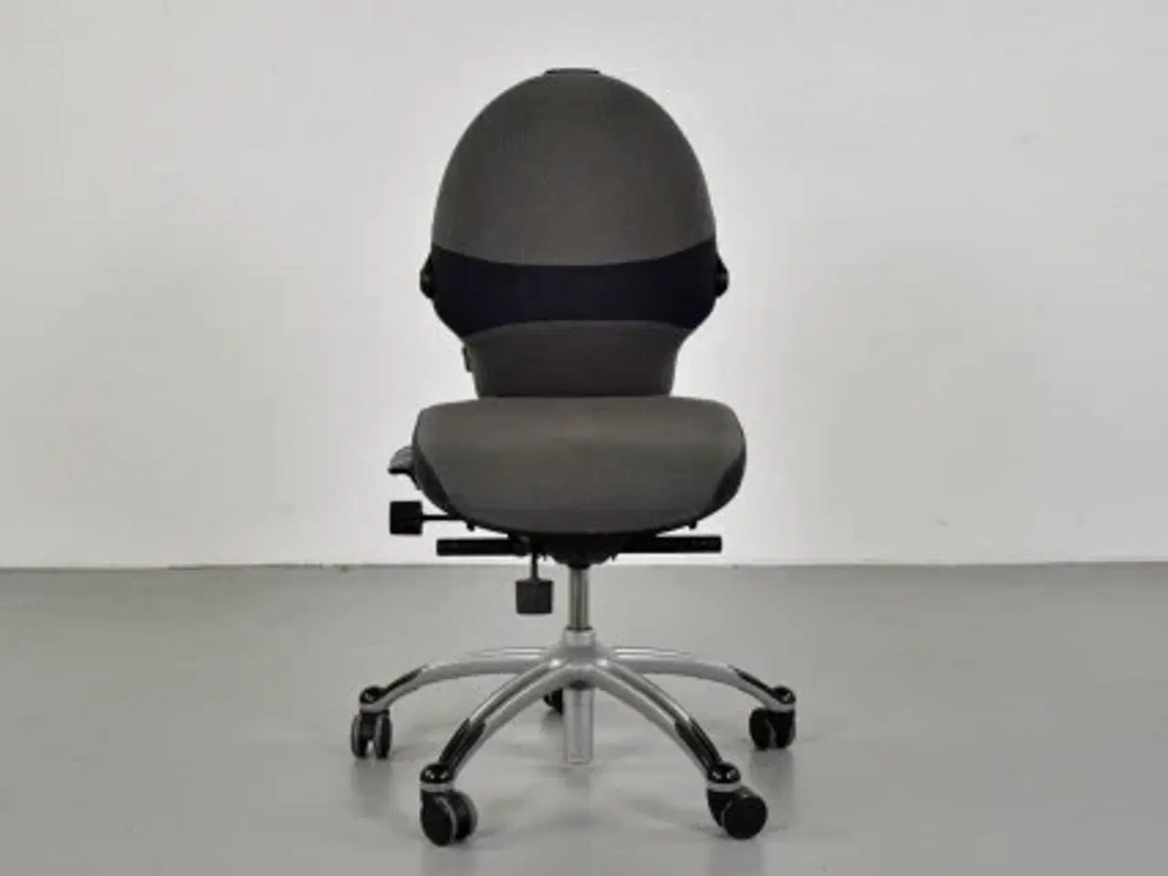 Billede 1 - Rh extend kontorstol med gråbrun polster med grå bælte