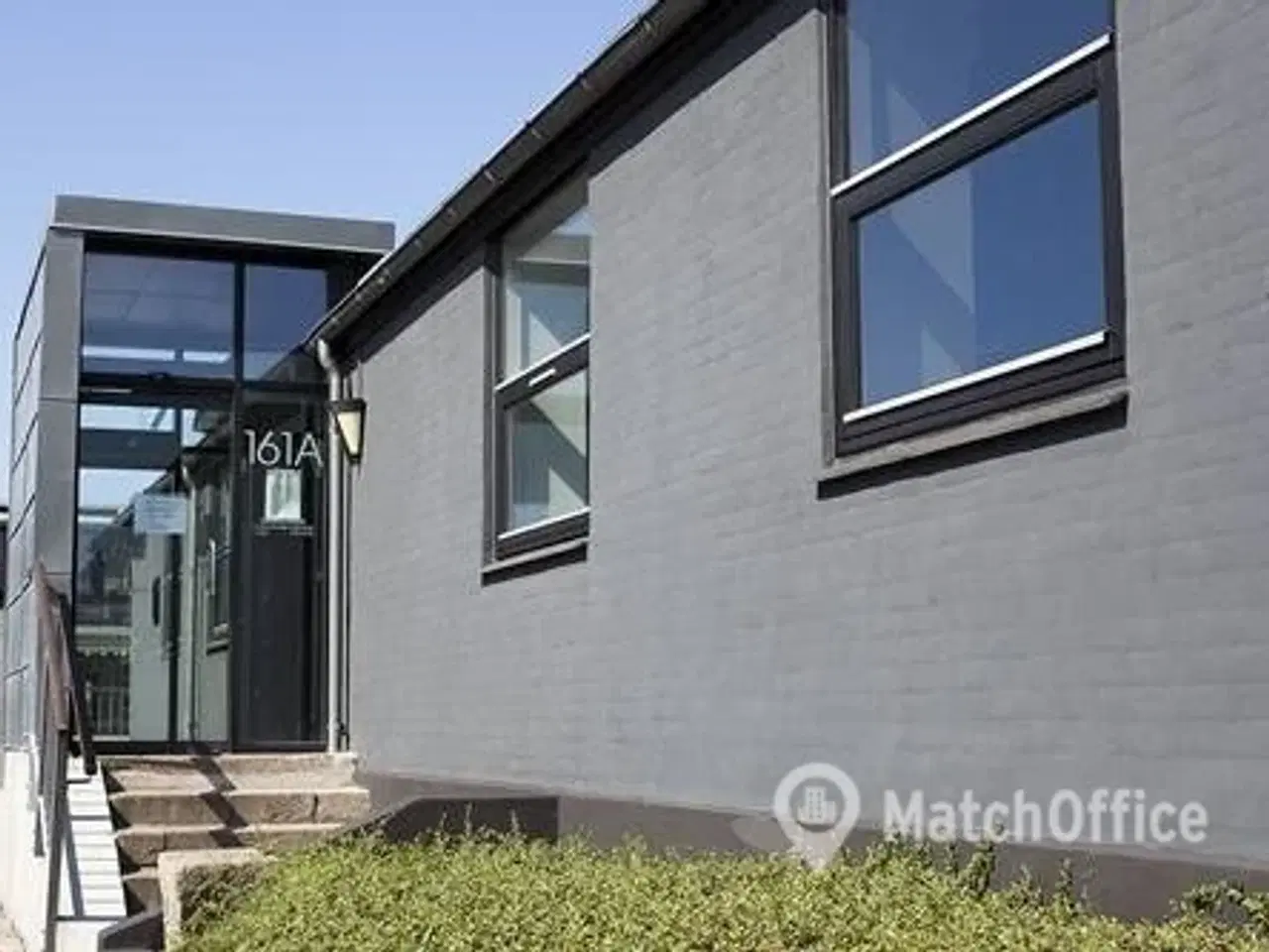 Billede 2 - Hyggeligt kontor med mulighed for parkering lige ved indgangen