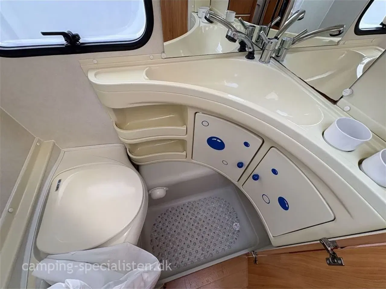 Billede 9 - 2008 - Adria Altea 472 LU   Adria Adora 472 LU 2008 - Se den nu hos Camping-Specialisten.dk