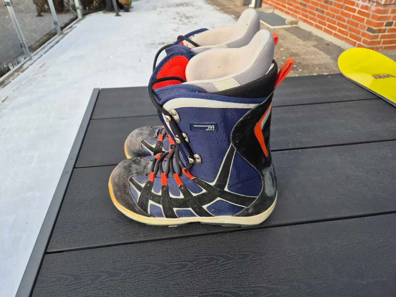 Billede 5 - Snowboard og støvler