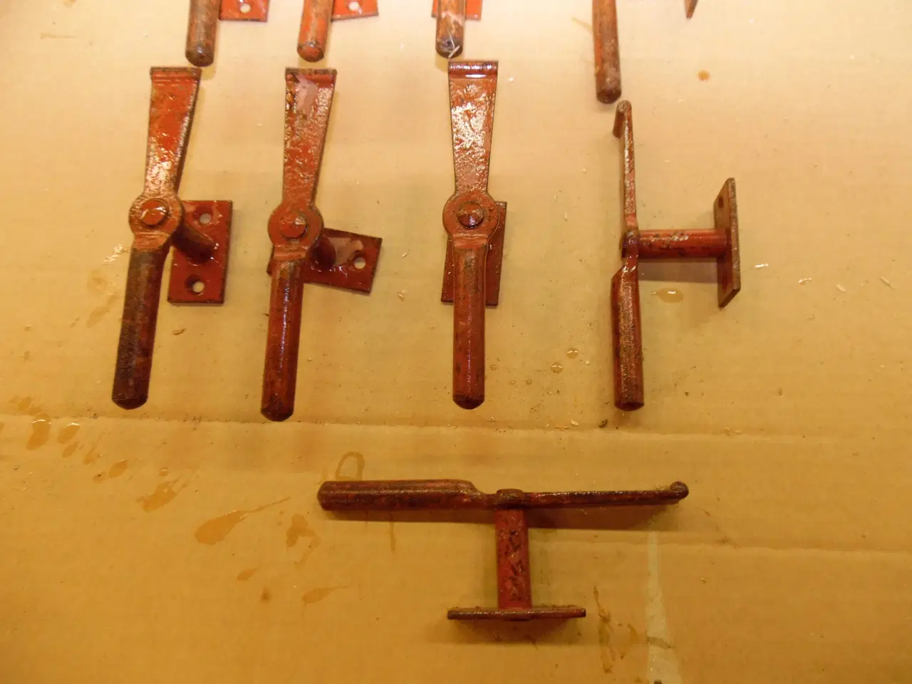 Billede 2 - låsebeslag til skodder