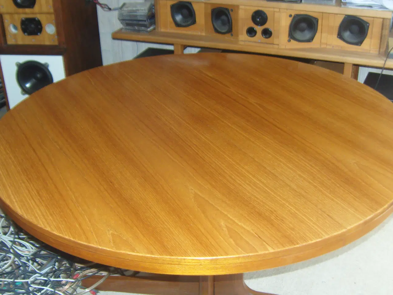 Billede 4 - Rundt spisebord Diameter 120cm