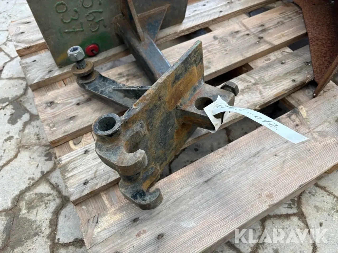 Billede 11 - Graveskovl og skifte