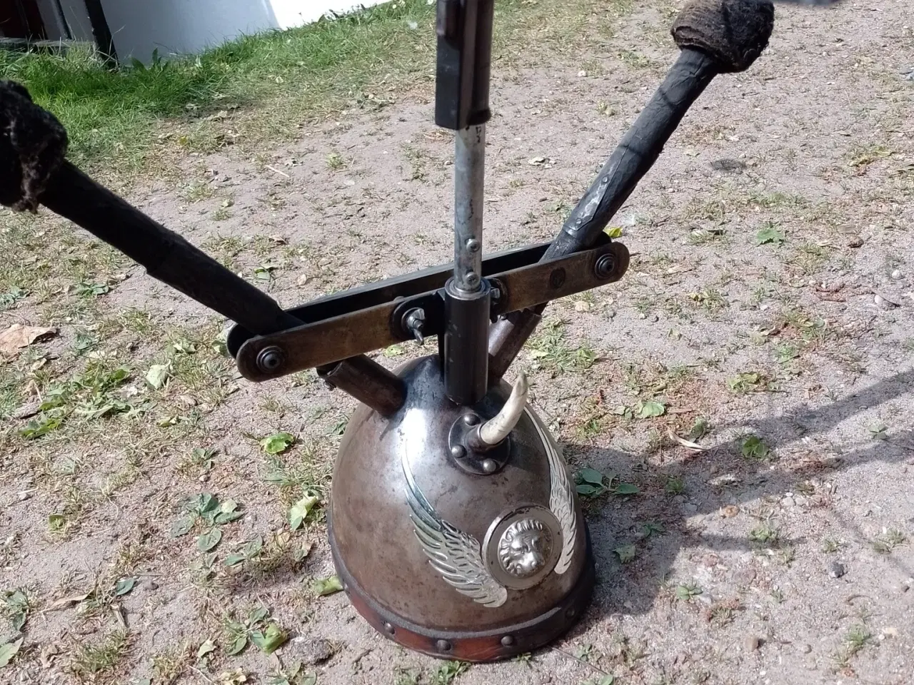 Billede 5 - Artist, cirkus,Middelalder ldhjelm