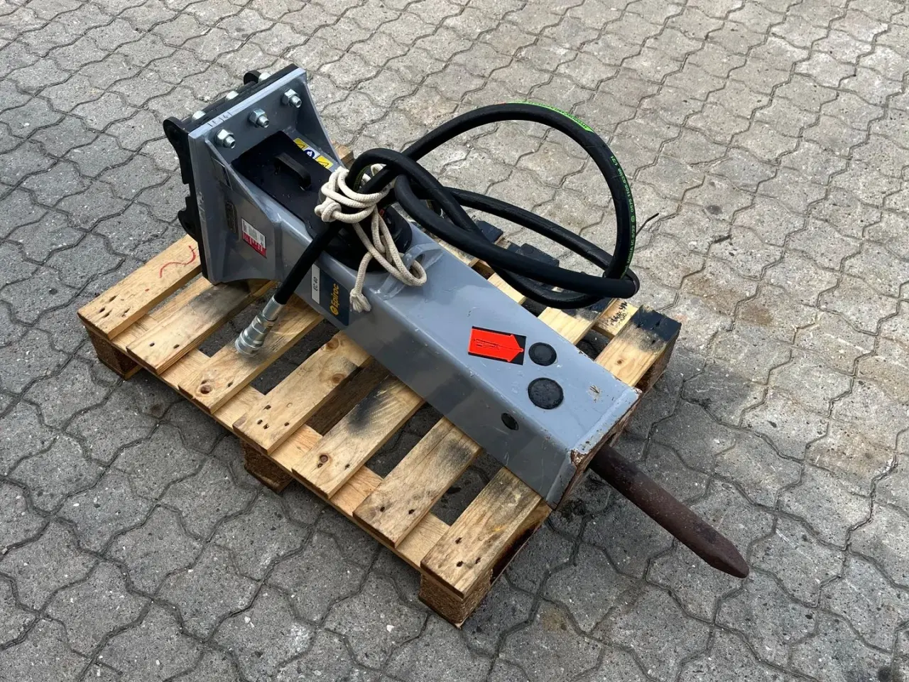 Billede 6 - Epiroc 77kg oliehammer til 2-3 tons maskine SOM NY!