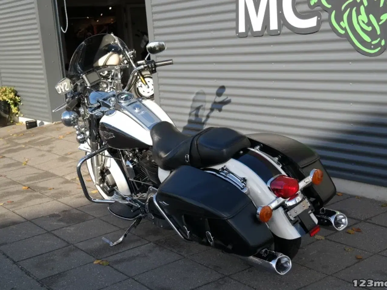 Billede 17 - Harley-Davidson FLHRC Road King Classic MC-SYD       BYTTER GERNE