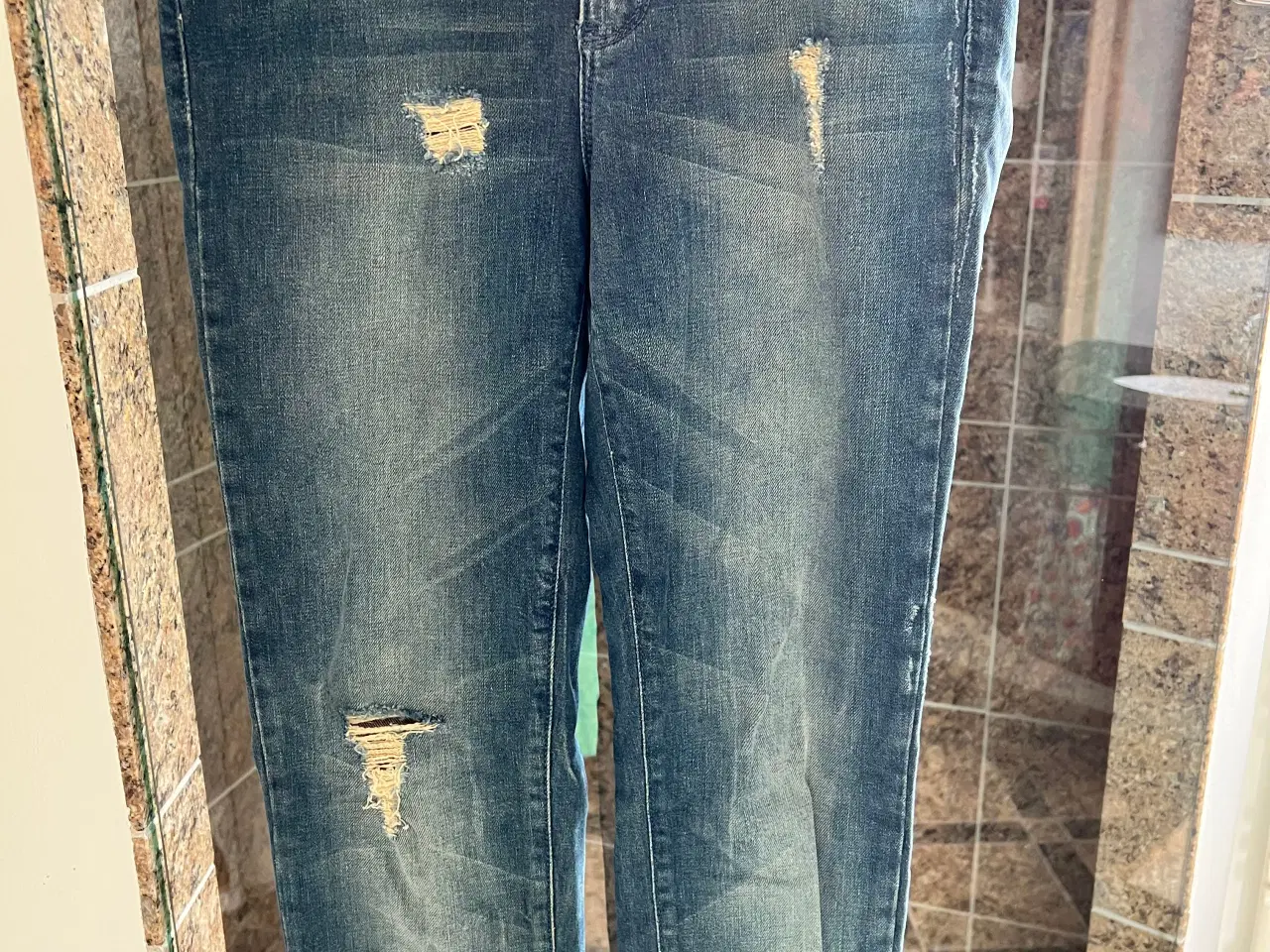 Billede 5 - Lækre Only jeans str L