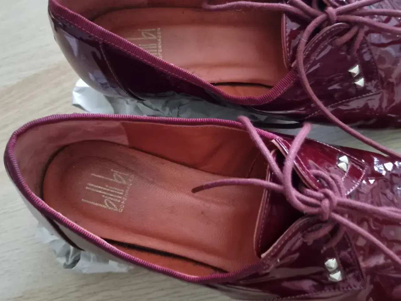 Billede 4 - Billi Bi flade læder/laksko med nitter