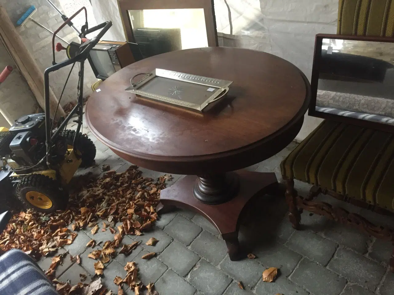 Billede 1 - Gammelt Oval bord.