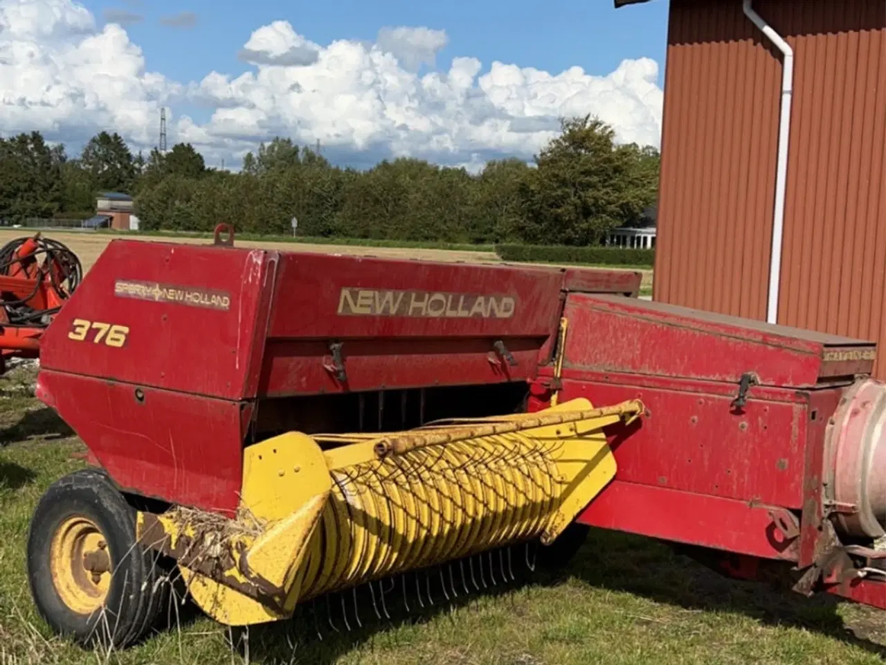 Billede 1 - New Holland Småballepresser