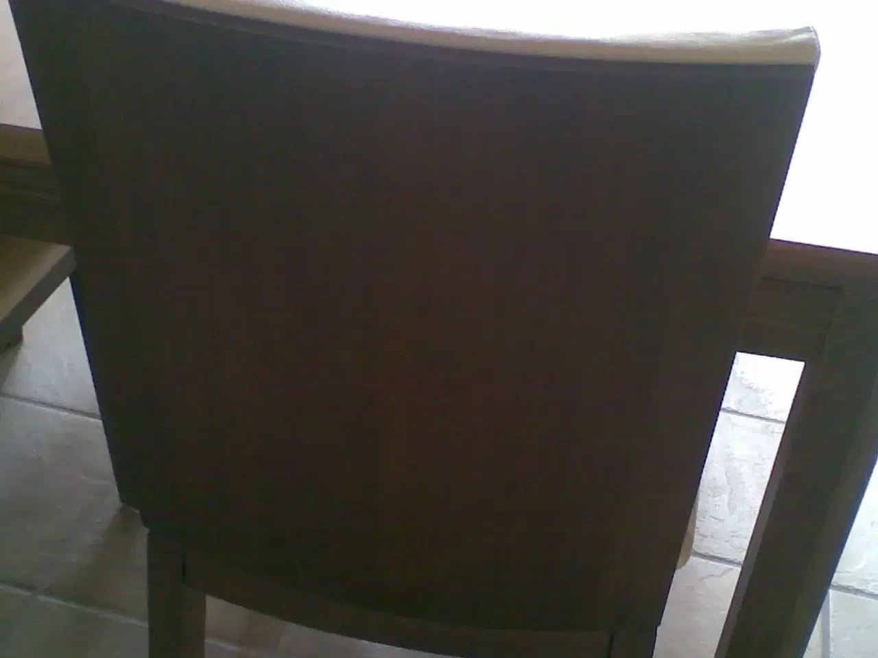 Billede 3 - Spisebord med 8 stole.