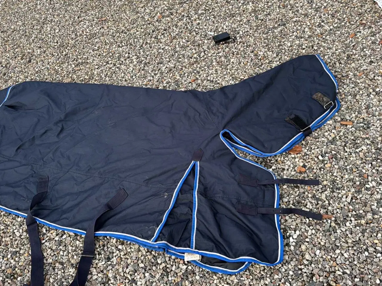 Billede 1 - Vinterdækken. 135 -400g fra horze