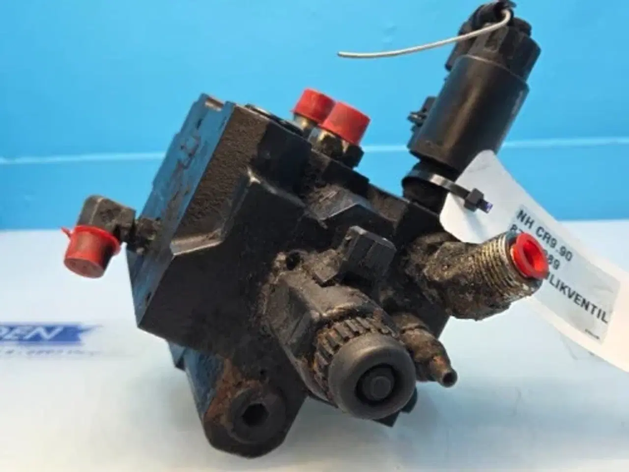 Billede 14 - New Holland CR9.90 Hydraulikventil 87313989