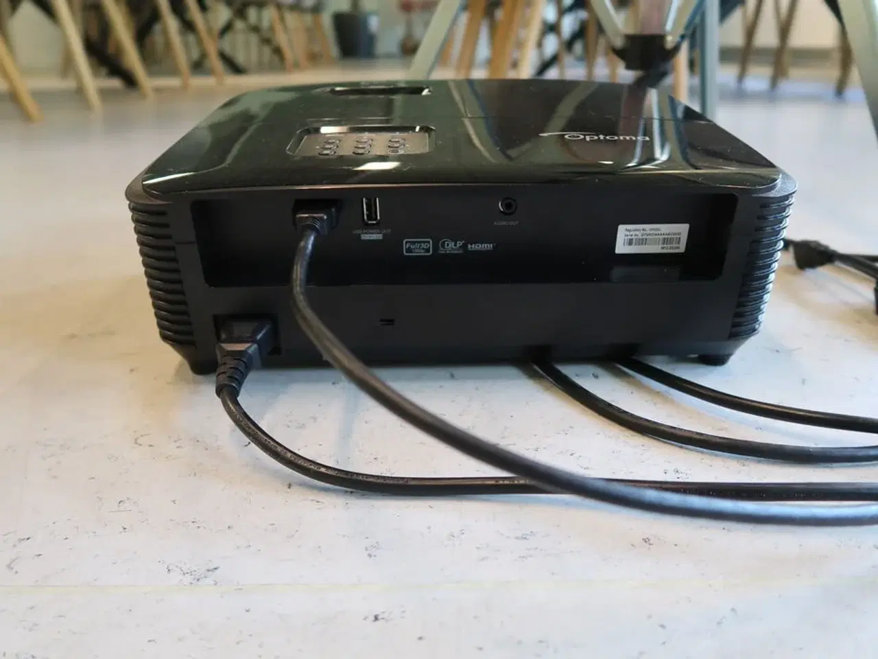 Billede 3 - Projektor, Optoma VDHDGU + lærred på stativ