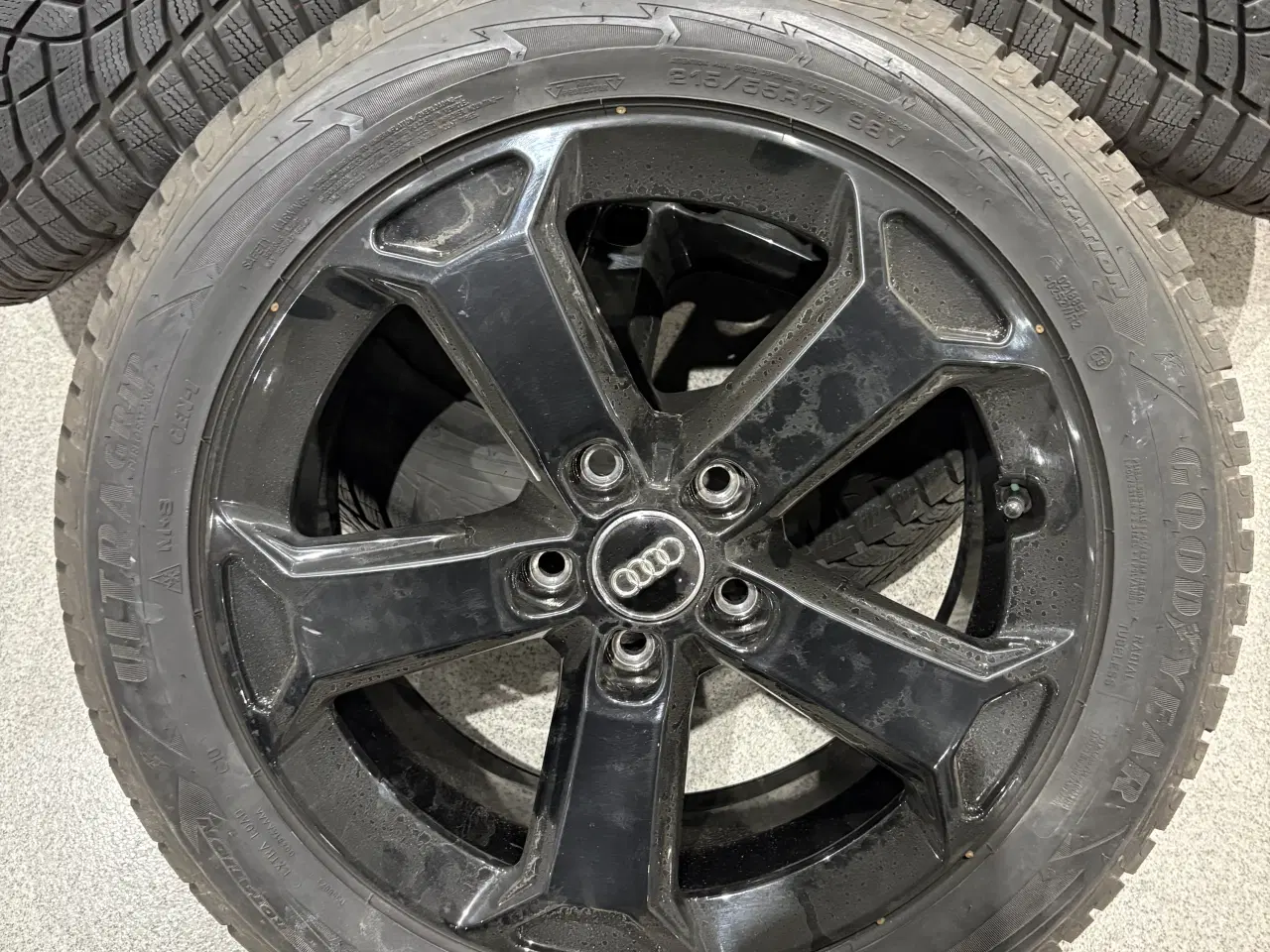 Billede 1 - Originale vinterhjul Audi Q2